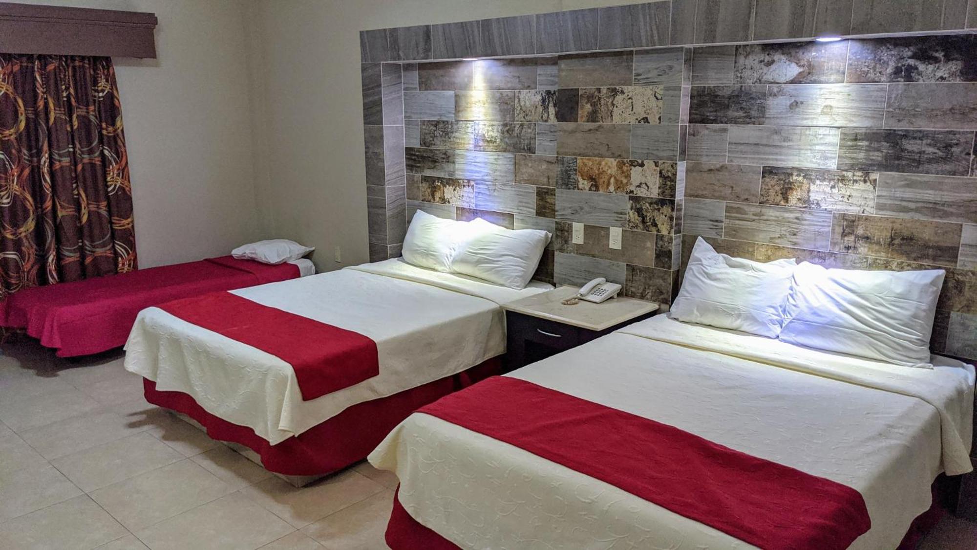 Basic Triple Room,1215038740:JPEG